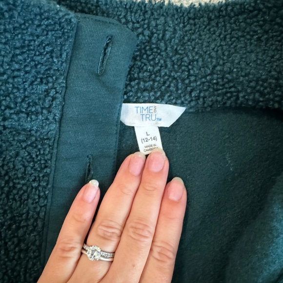 Warm pullover - Picture 3 of 4